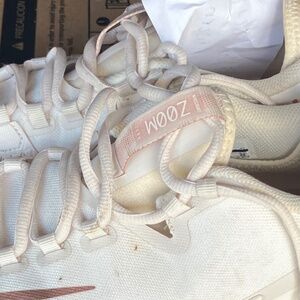 Nike zoom tennis shoes women’s 10  1/2 worn once